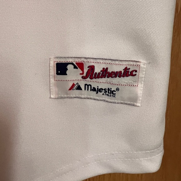 Official MLB Shirt. - Picture 3 of 4